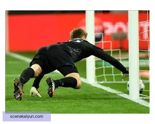 诺伊尔扑救能力持续稳健，赛季表现令人印象深刻